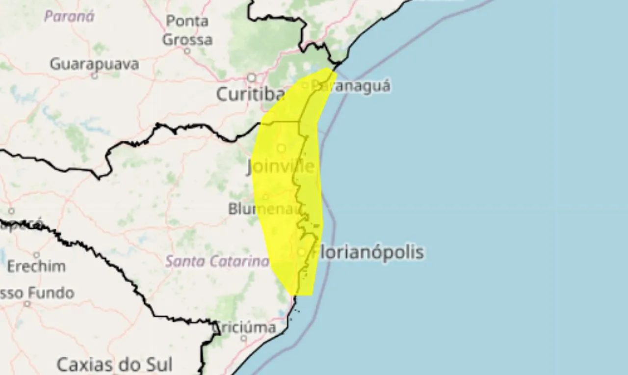 O mapa mostra as áreas em alerta para chuva intensa